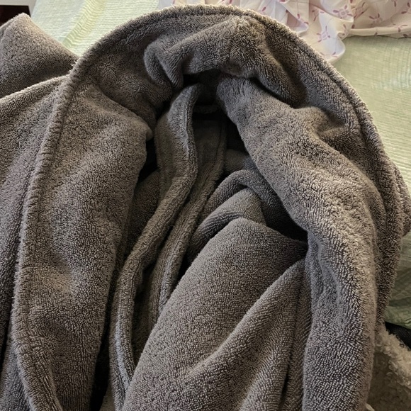 Parachute ~ Gray Robe ~ L - Picture 10 of 11